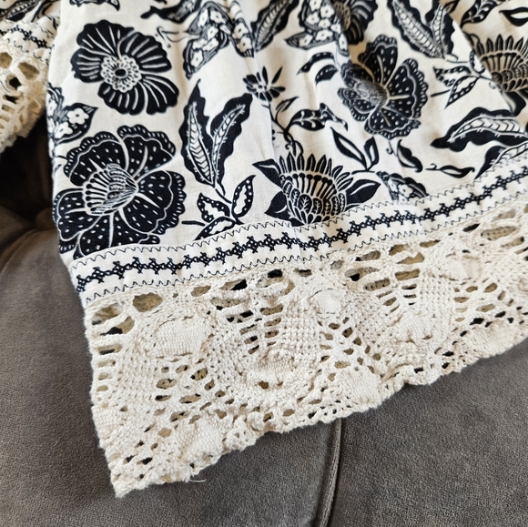 Cropped floral top - Picture 4 of 8